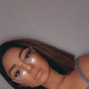 Meet your Posher, Jennyfer